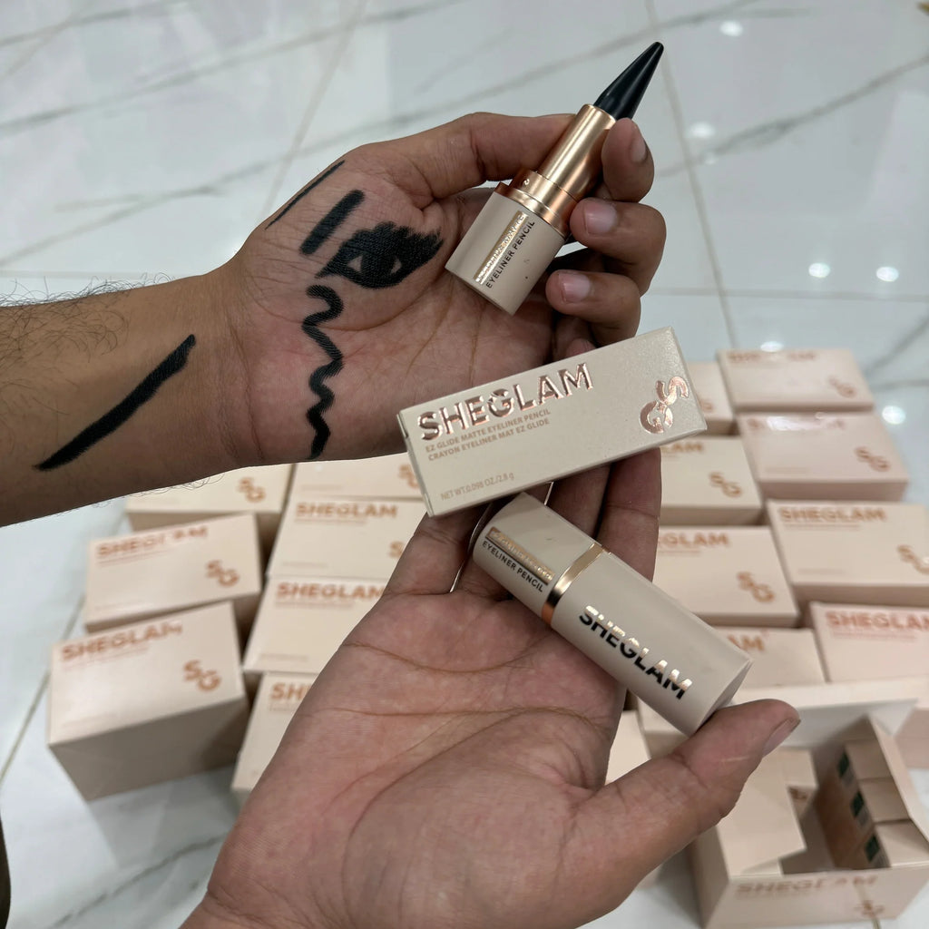 SHEGLAM EZ Glide Matte Eyeliner Pencil Highly Pigmented Black Smoky Eyes