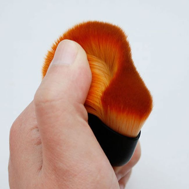 Tanning and Makeup Brush For Liquid Foundation Cream or Cosmetics